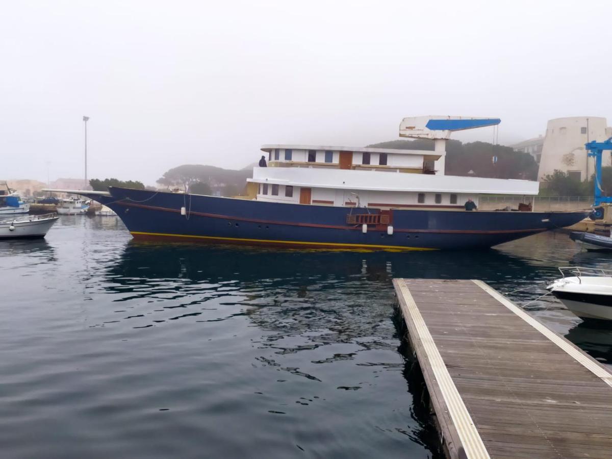 Classic Yacht Yanika Yachting Watersport Ets 维拉普特祖 外观 照片