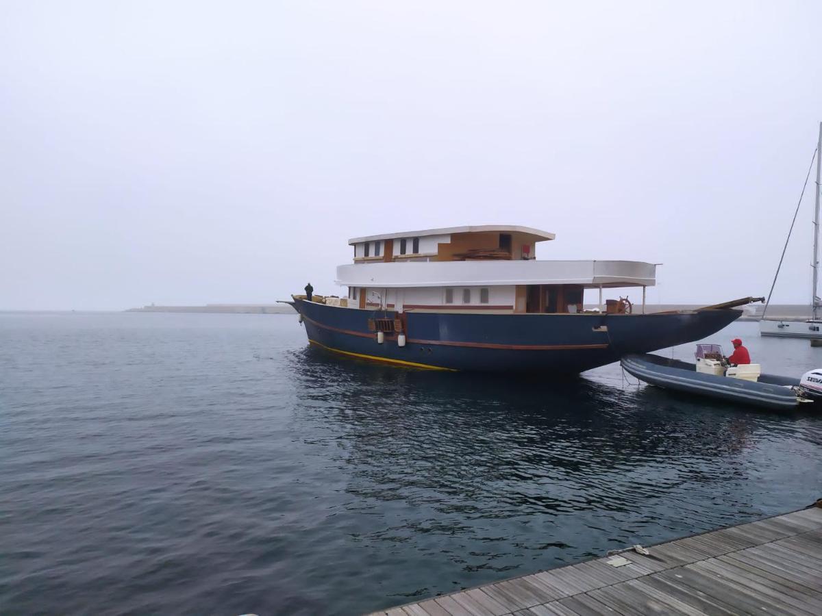 Classic Yacht Yanika Yachting Watersport Ets 维拉普特祖 外观 照片