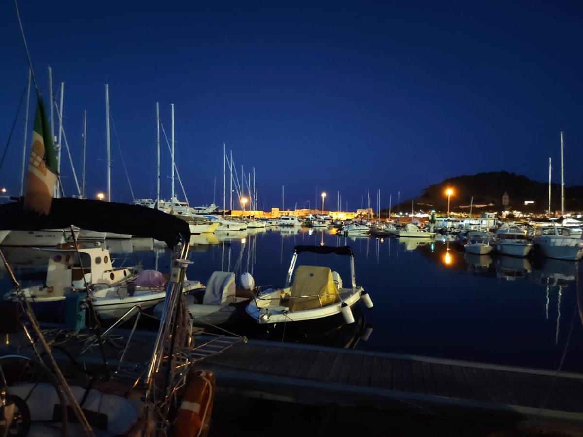 Classic Yacht Yanika Yachting Watersport Ets 维拉普特祖 外观 照片